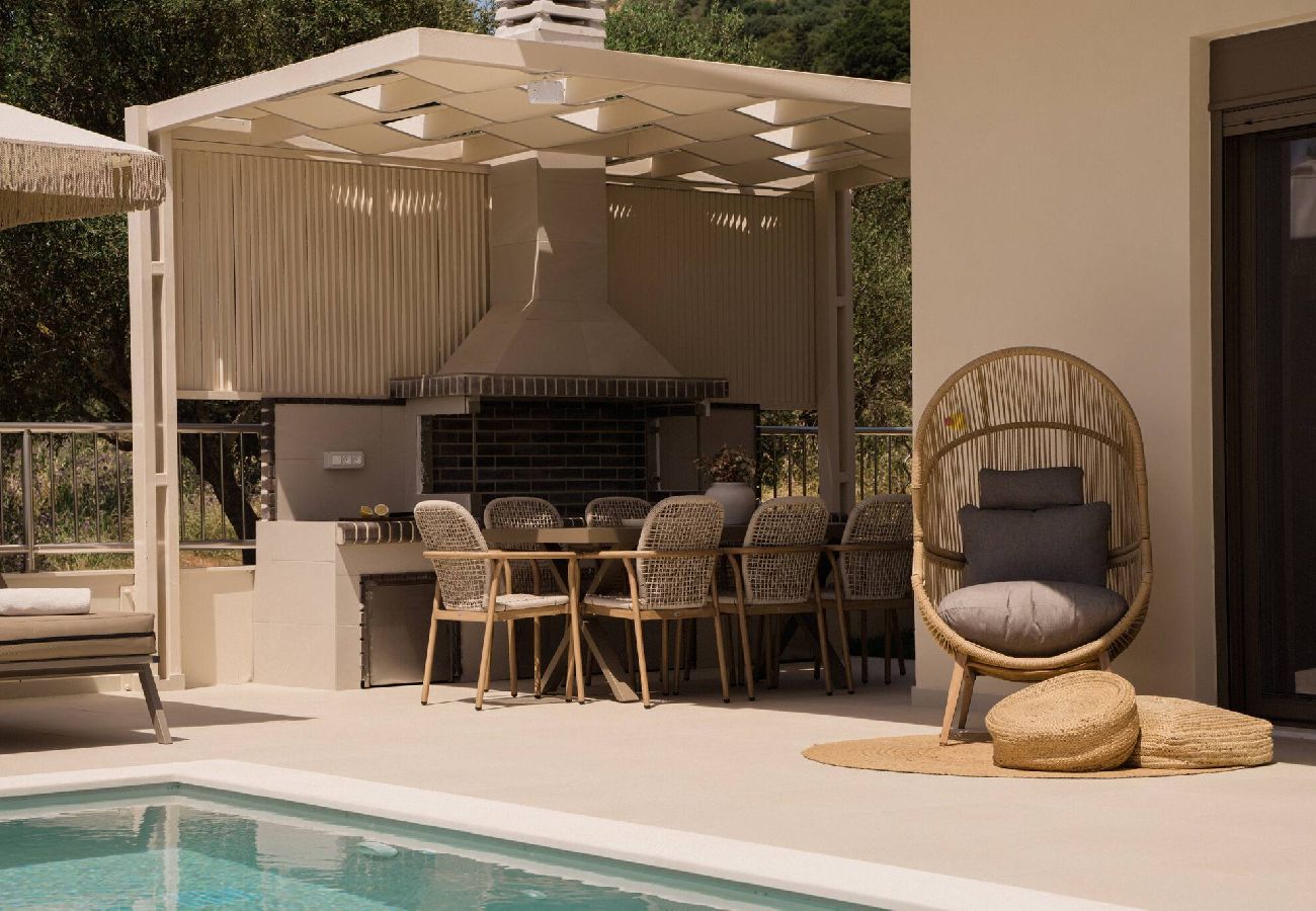 Villa in Kalamaki - Villa Ajra, A Distinctive Gem with Private Pool