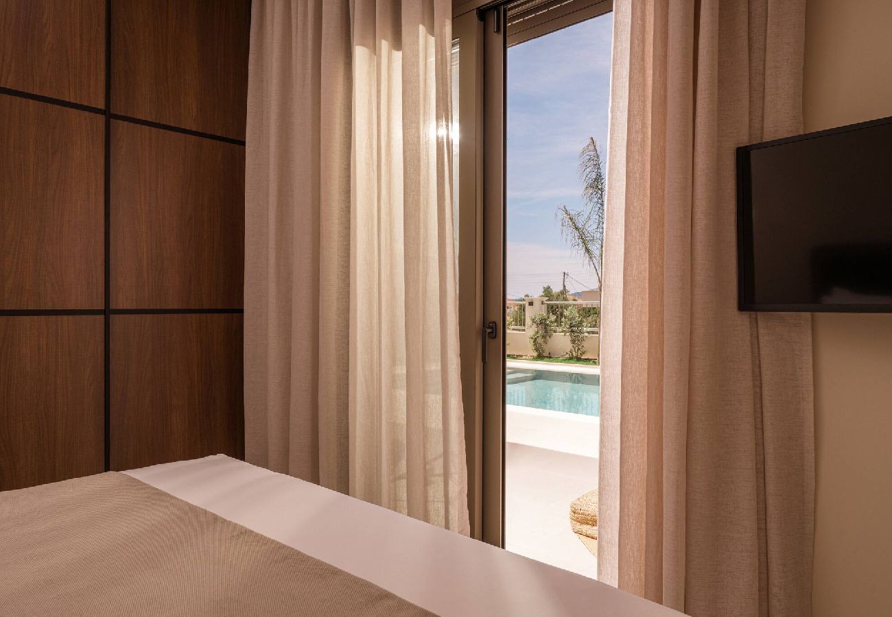 Villa in Kalamaki - Villa Ajra, A Distinctive Gem with Private Pool