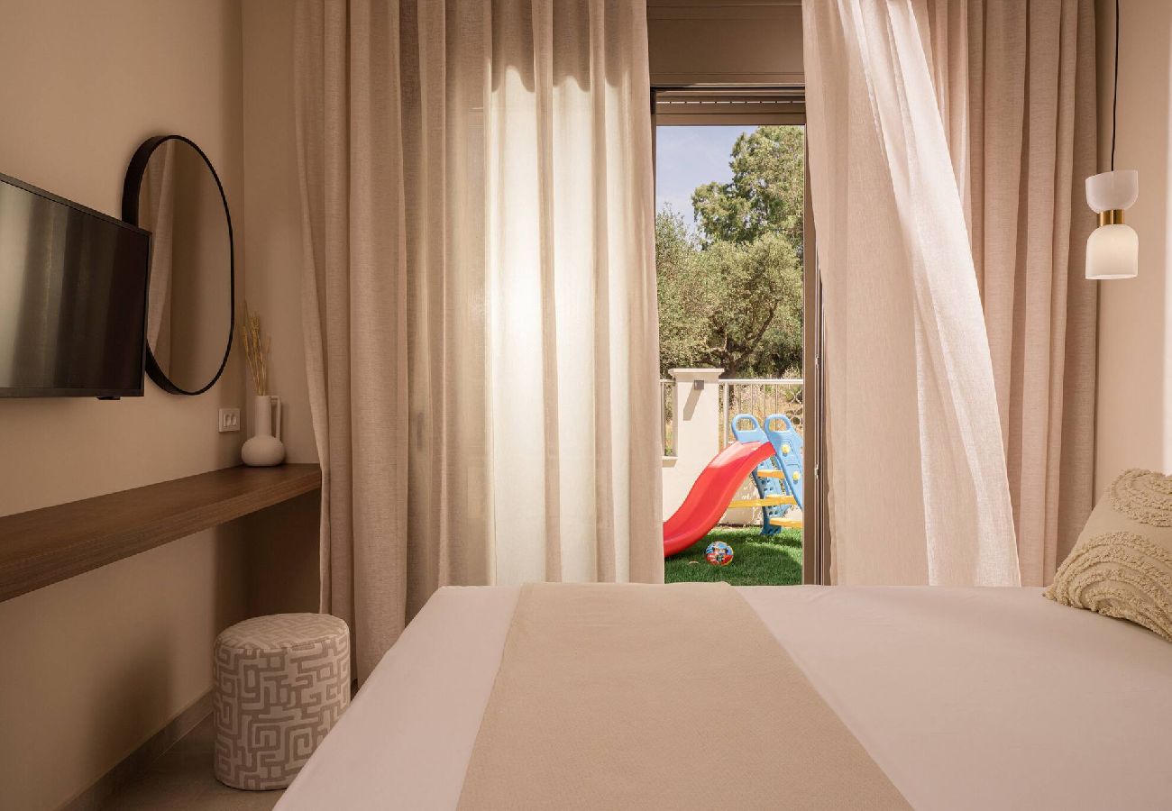 Villa in Kalamaki - Villa Ajra, A Distinctive Gem with Private Pool