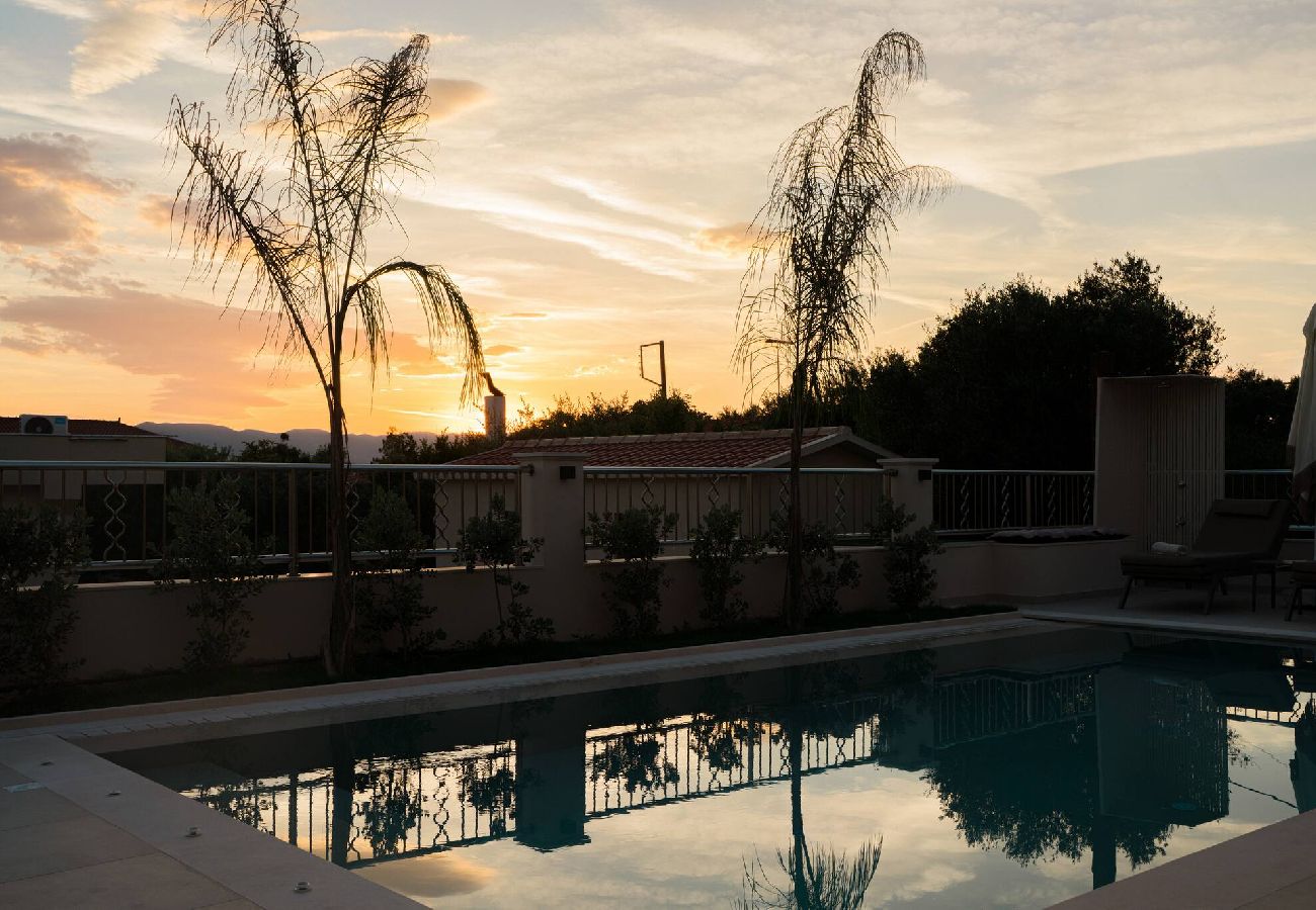 Villa in Kalamaki - Villa Ajra, A Distinctive Gem with Private Pool