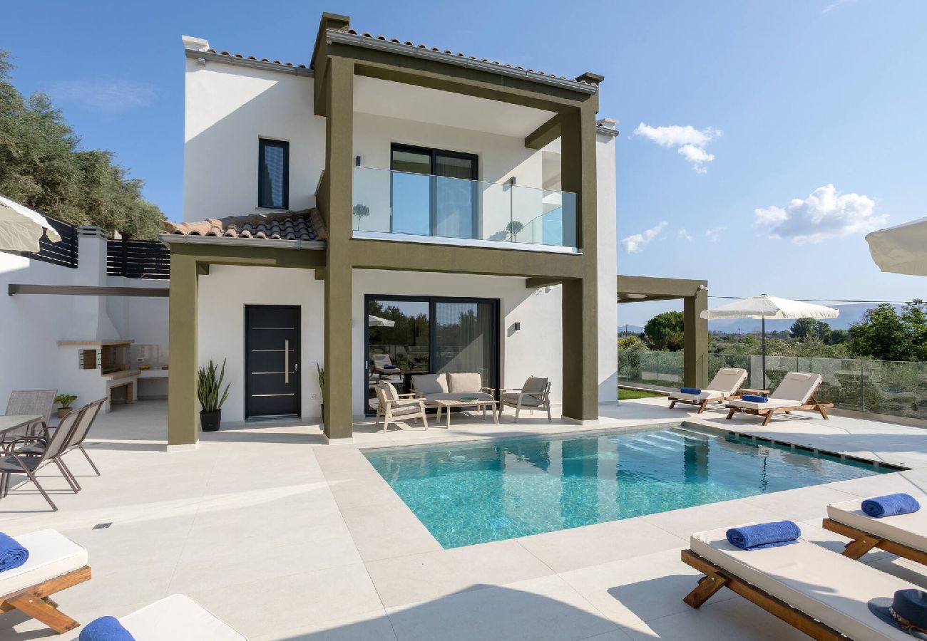 Villa in Zakynthos - Villa Jenny, A Verdant Hillside Escape