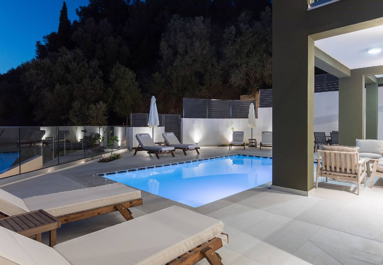 Villa in Zakynthos - Villa Jenny, A Verdant Hillside Escape
