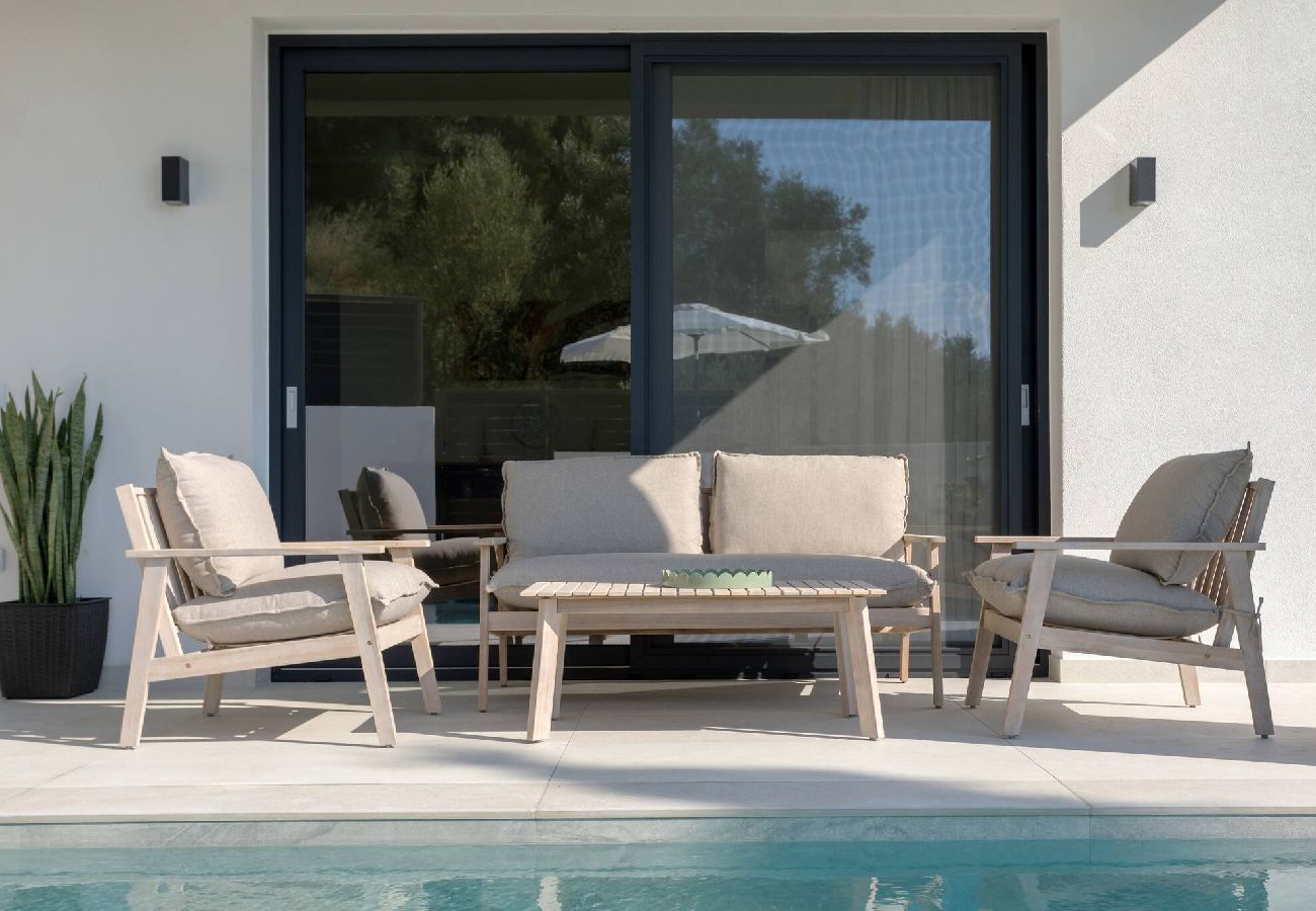 Villa in Zakynthos - Villa Jenny, A Verdant Hillside Escape
