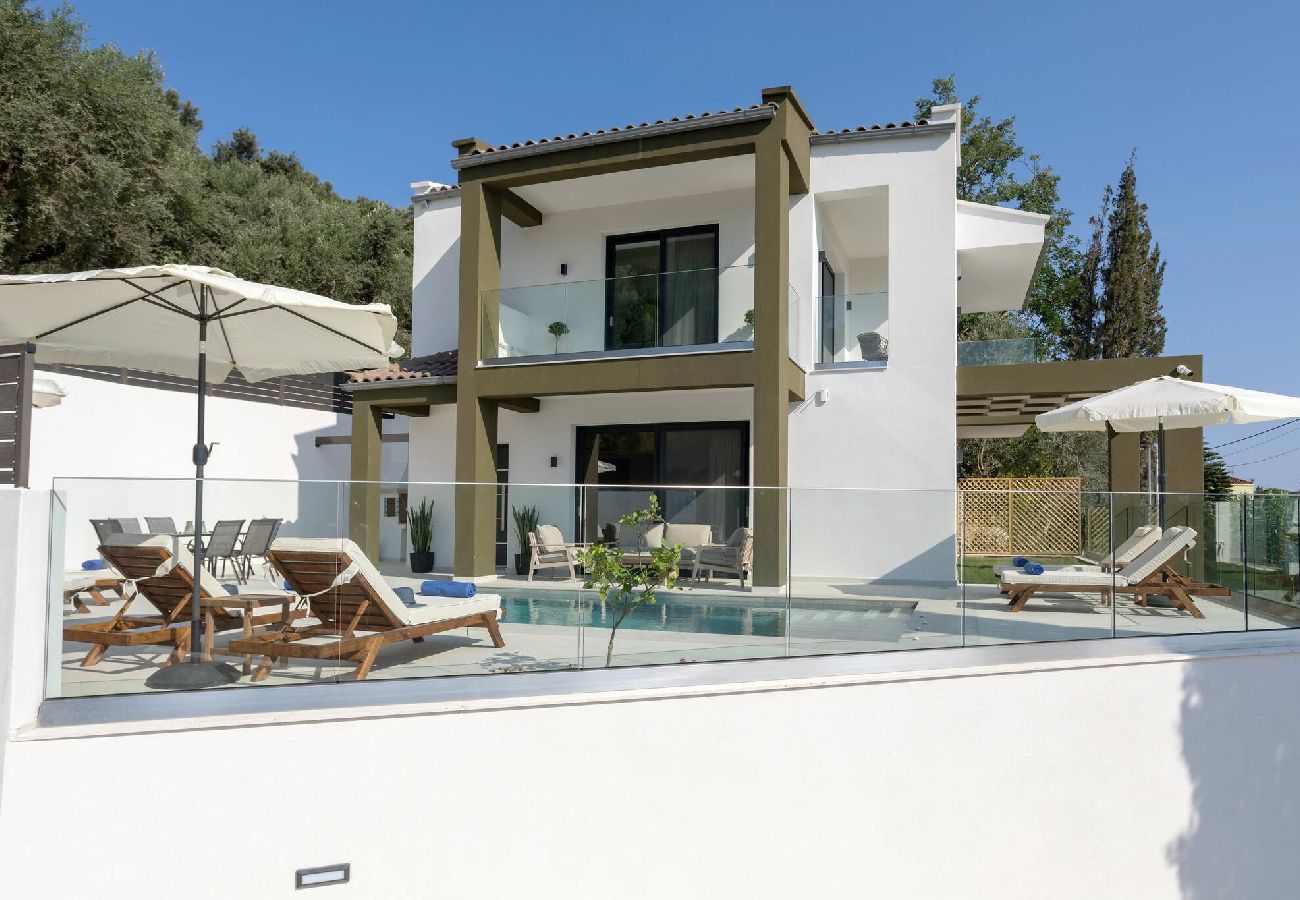 Villa in Zakynthos - Villa Jenny, A Verdant Hillside Escape